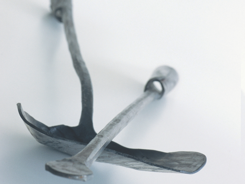 A FERRO E FUOCO . Kaminbesteck mit Wandhalterung