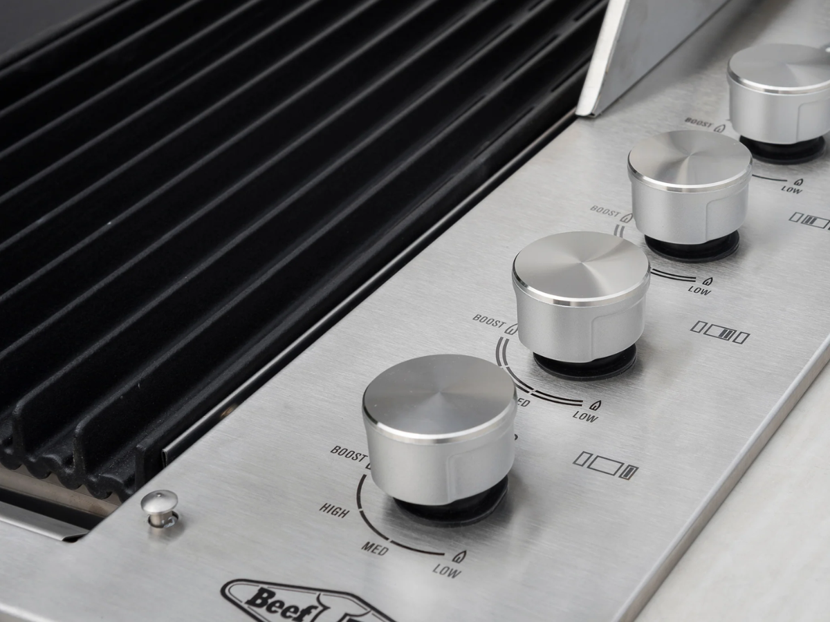 TICINO . Kitchen . Frame . BeefEater Proline Built-in BBQ with Roasting Hood
