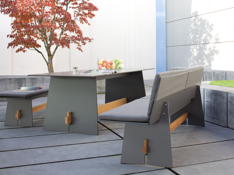 TENSION . Rechteckwangentisch