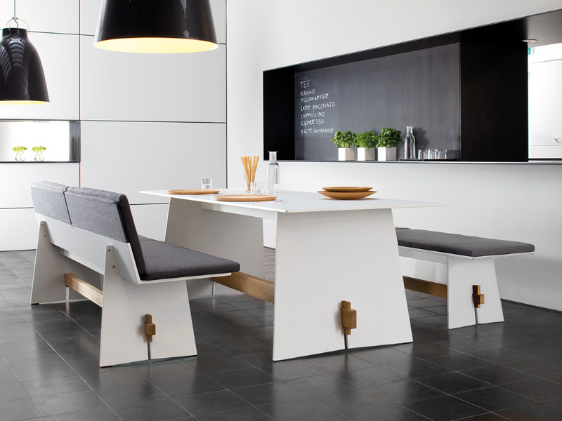 TENSION . Rechteckwangentisch