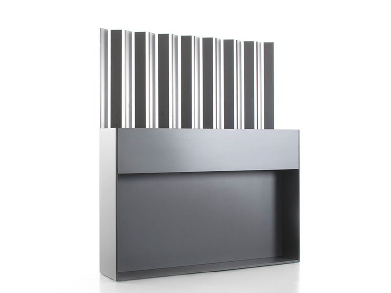 TICINO . Pflanzgefäß