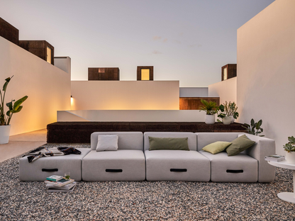 MIAMI . Lounger