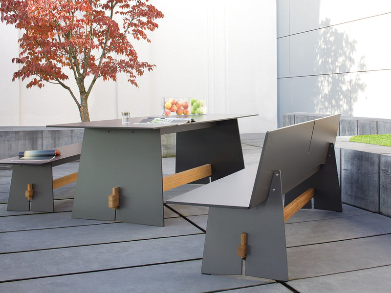 TENSION . Wangenbank