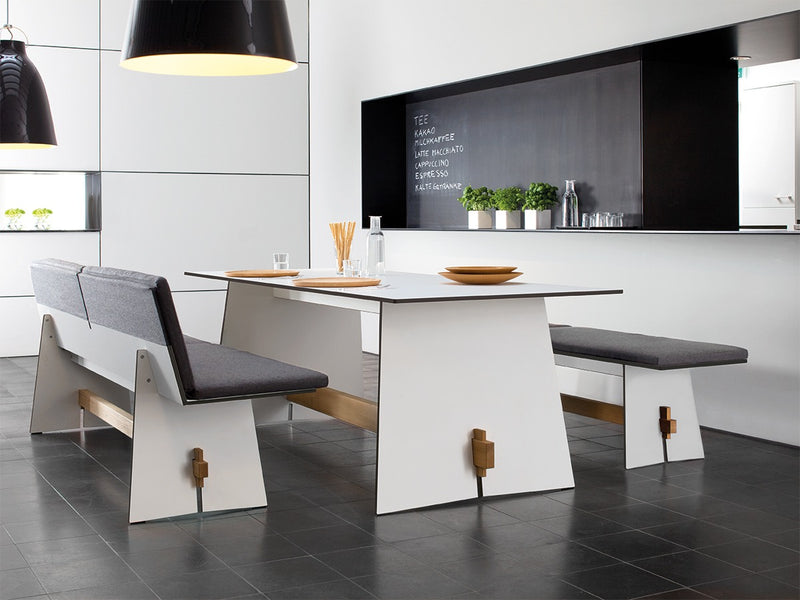 TENSION . Wangenbank